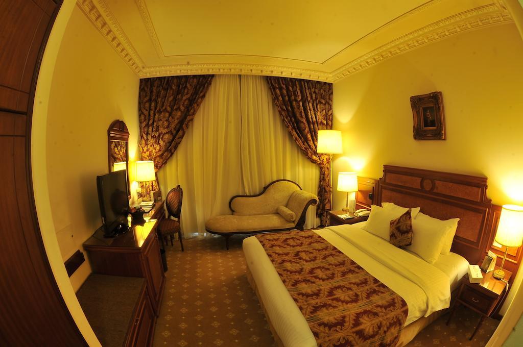 Serenada Golden Palace - Boutique Hotel Beirut Exterior foto